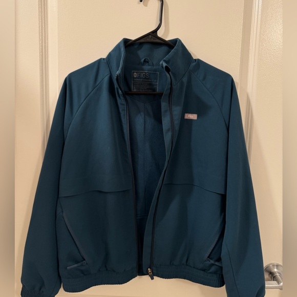 Figs Sydney scrub jacket in Caribbean blue - Picture 4 of 6